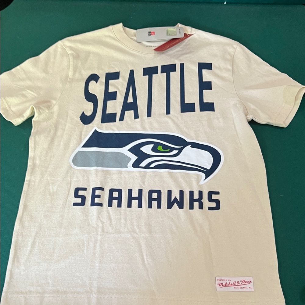Mitchell & Ness Cream Seattle Seahawks Graphic Tee